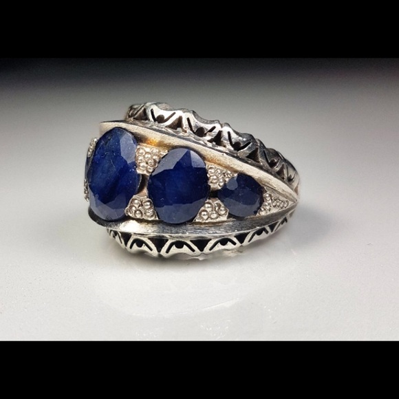 Very unique ,splendid African sapphire ring - Picture 1 of 7